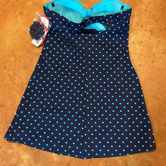 NWT Spanx bathing suit top. Size 6. Teal and navy. - Picture 5 of 8